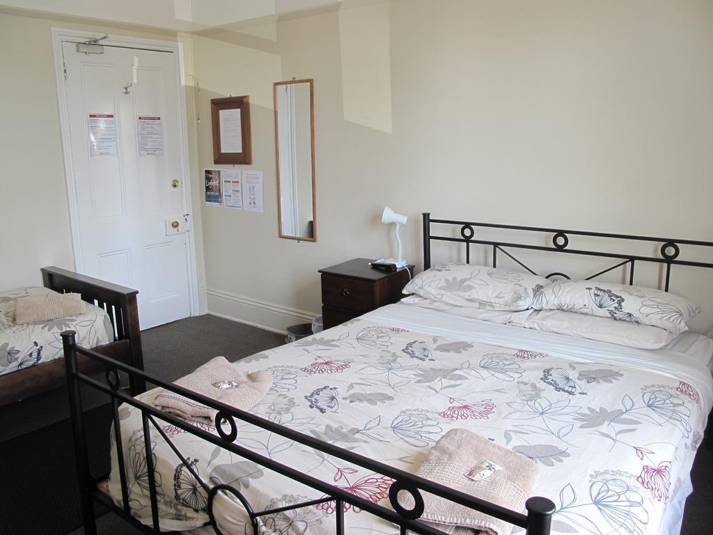 A Pousada Dorset House Backpackers Christchurch Exterior foto