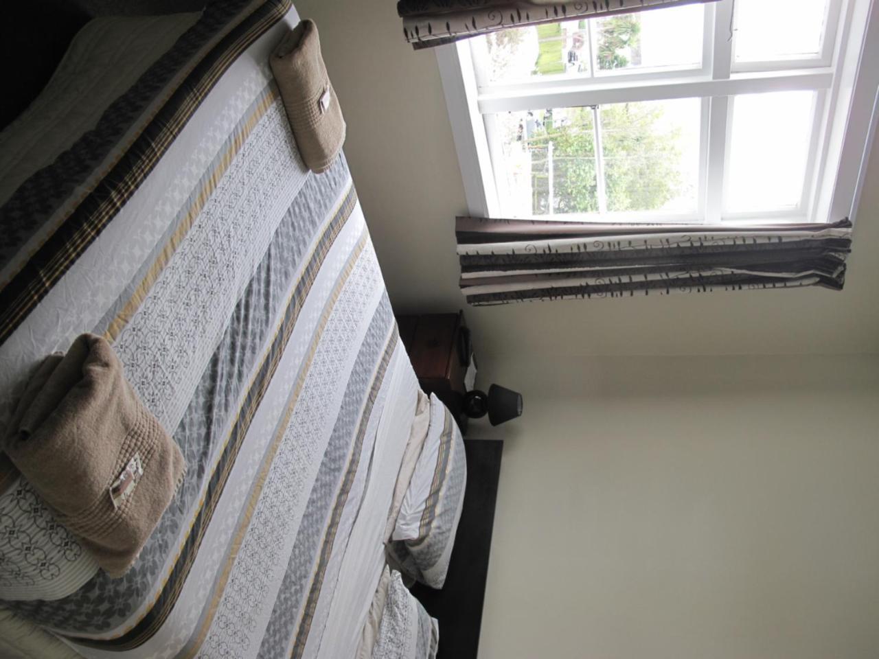 A Pousada Dorset House Backpackers Christchurch Exterior foto
